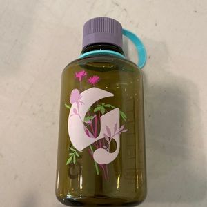 Never used Glossier water bottle
